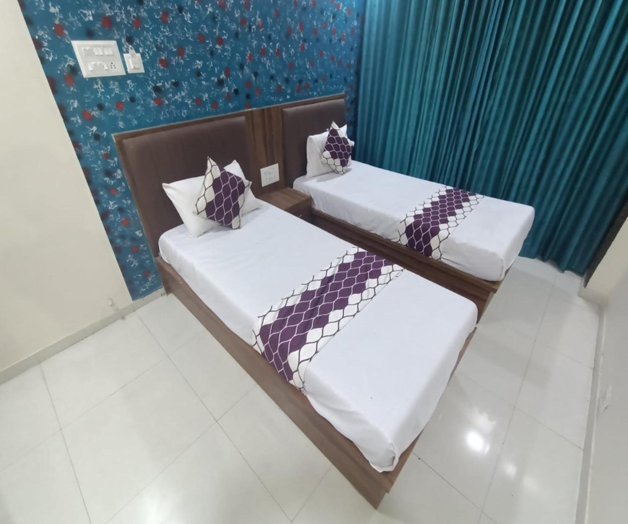 Hotel Om Sai Navi Mumbai Dış mekan fotoğraf