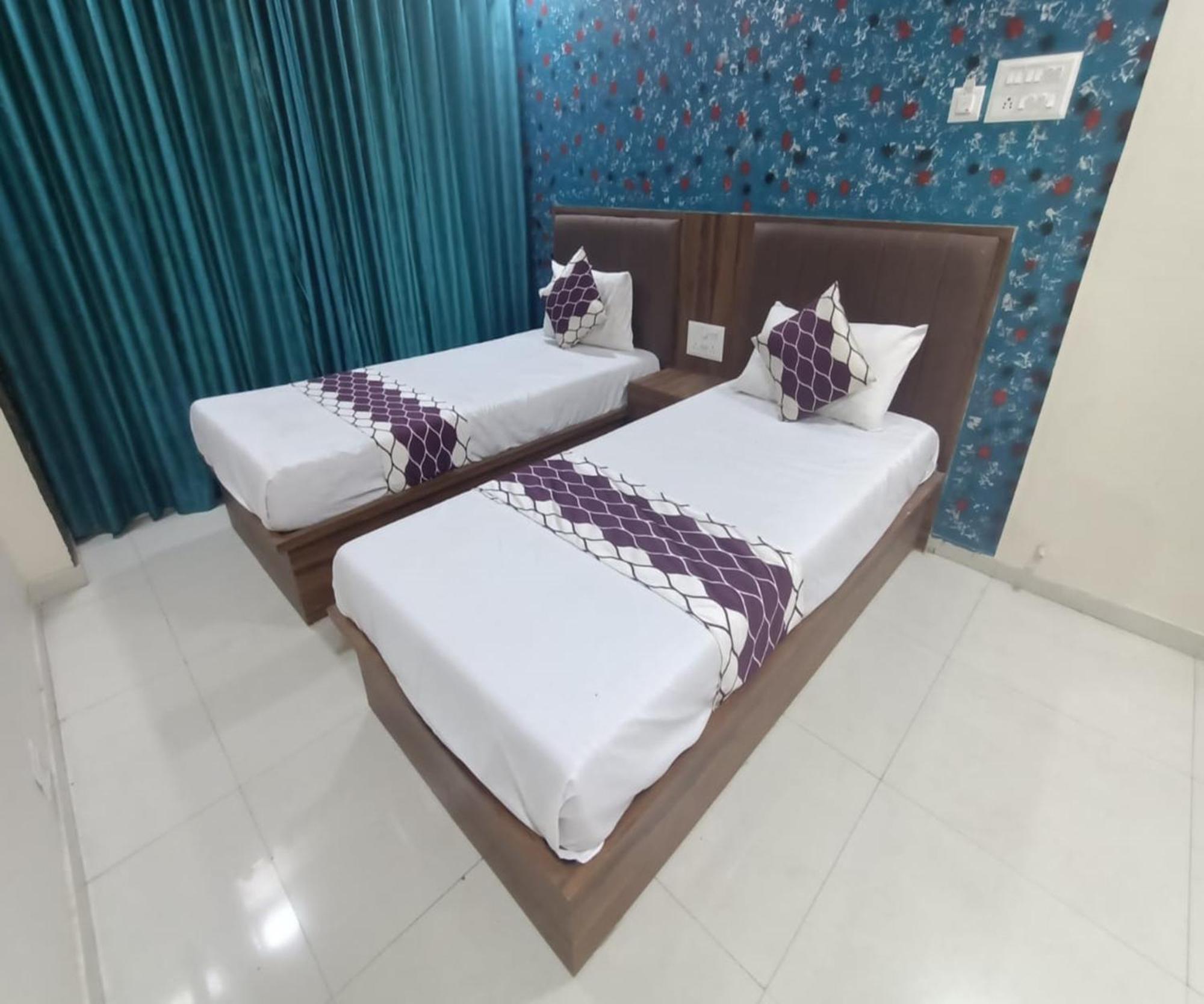Hotel Om Sai Navi Mumbai Dış mekan fotoğraf