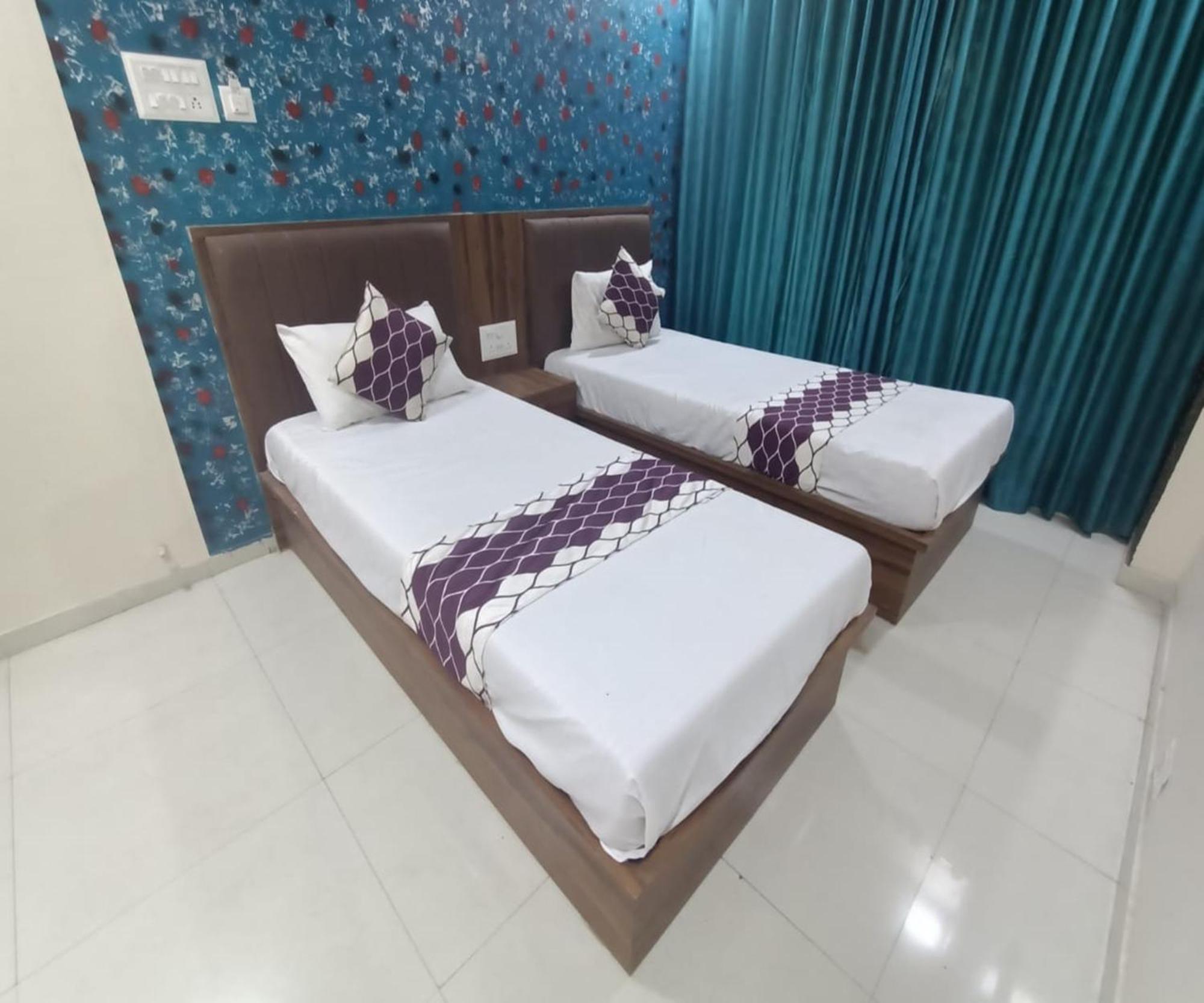 Hotel Om Sai Navi Mumbai Dış mekan fotoğraf