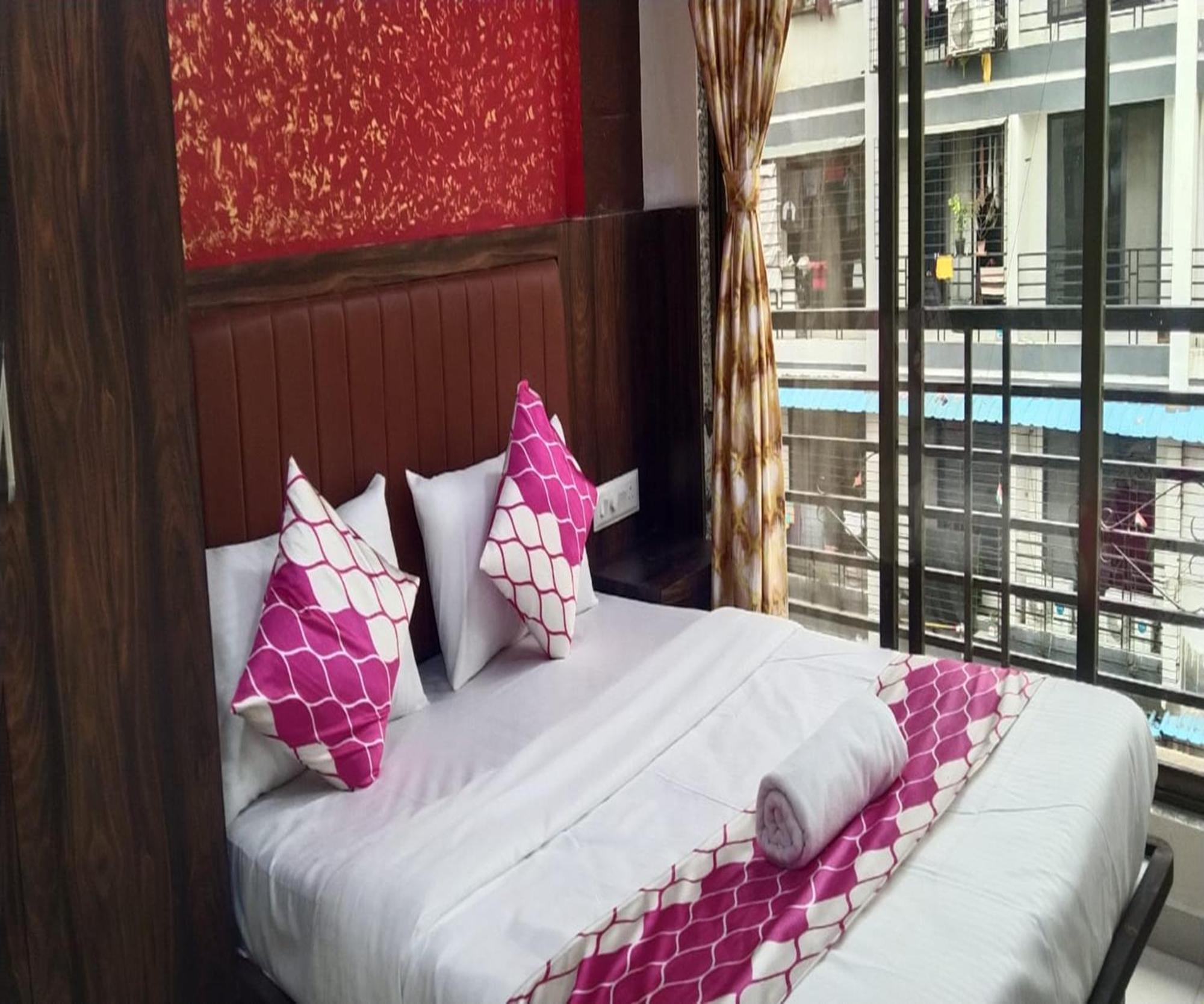 Hotel Om Sai Navi Mumbai Dış mekan fotoğraf